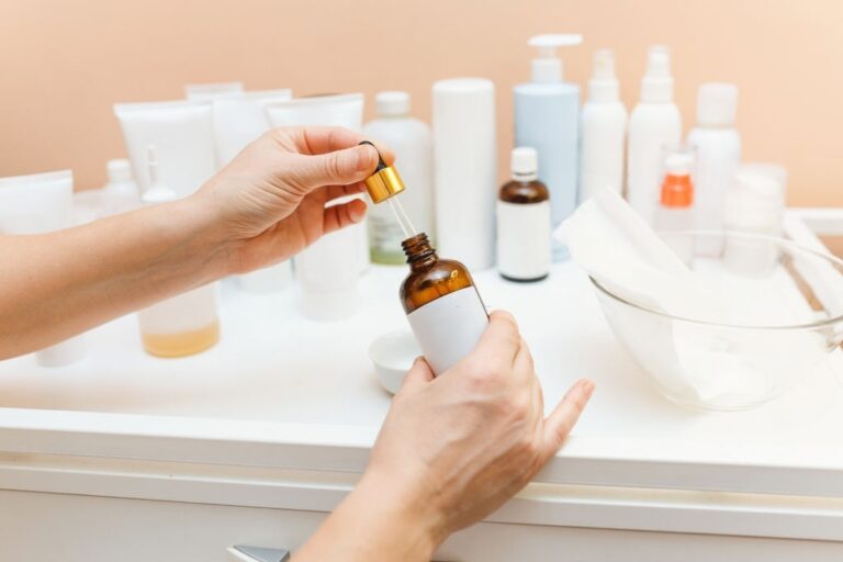 The Dos and Don’ts for Storing Skincare When You Have Acne-Prone Skin