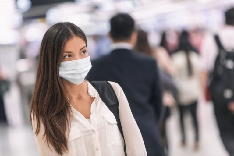 How to Prevent Acne When Wearing Face Masks?